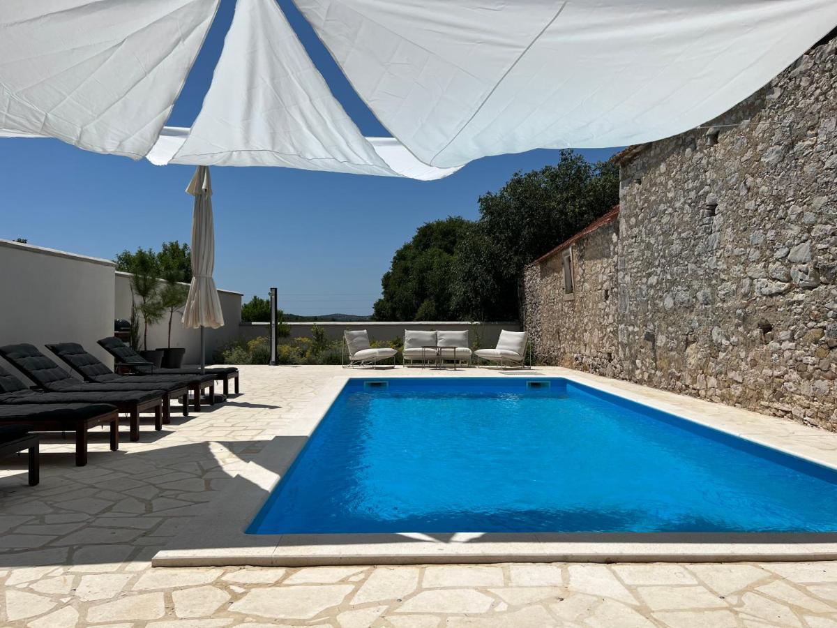 Boutique House Ika With Private Swimming Pool Vila Stankovci  Exterior foto